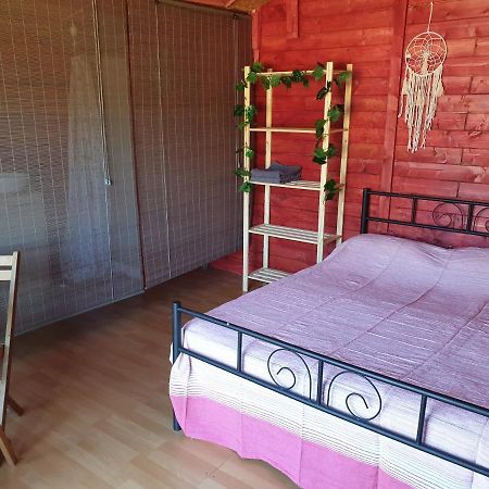 Chambre De Fet Фигари Екстериор снимка